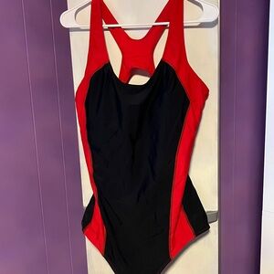 Colorblock Red and Black Women's One-Piece Swimsuit